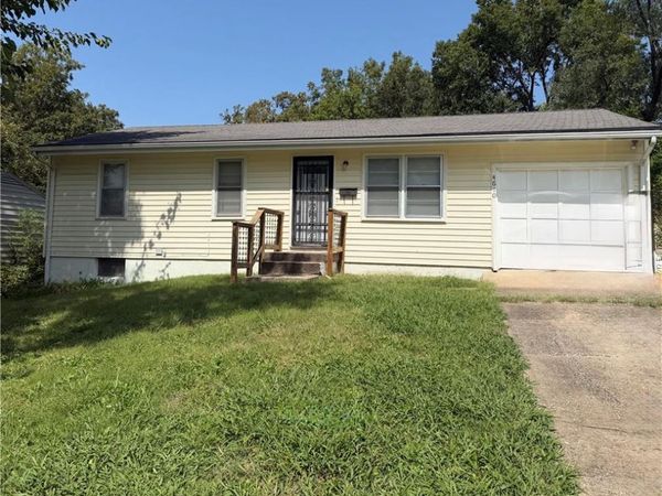 4610 E 40th Street, Kansas City, MO 64130