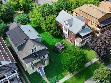 716 8th Street, Niagara Falls, NY 14301