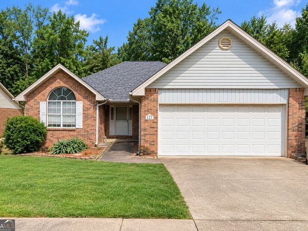 180 Oakwood Circle, Stockbridge, GA 30281