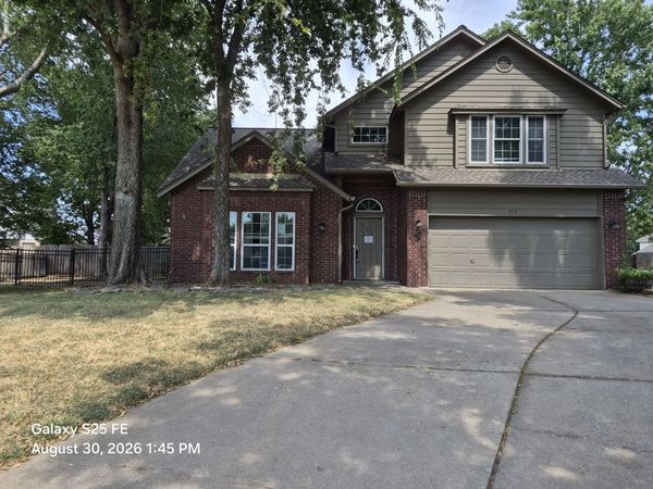 503 S Redwood Place, Broken Arrow, OK 74012