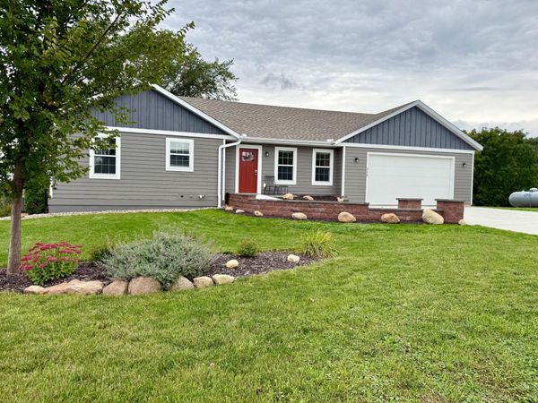 210 Prairie View Drive, Dennison, MN 55018