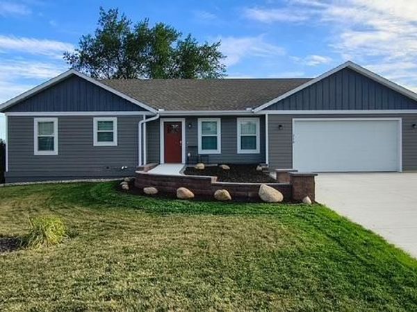 210 Prairie View Drive, Dennison, MN 55018