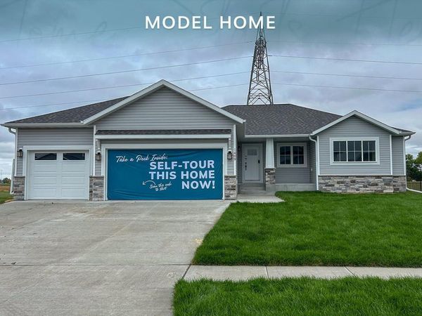 1409 66th Avenue S, Fargo, ND 58104