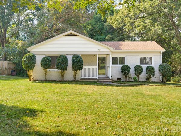 1733 Merry Oaks Road, Charlotte, NC 28205
