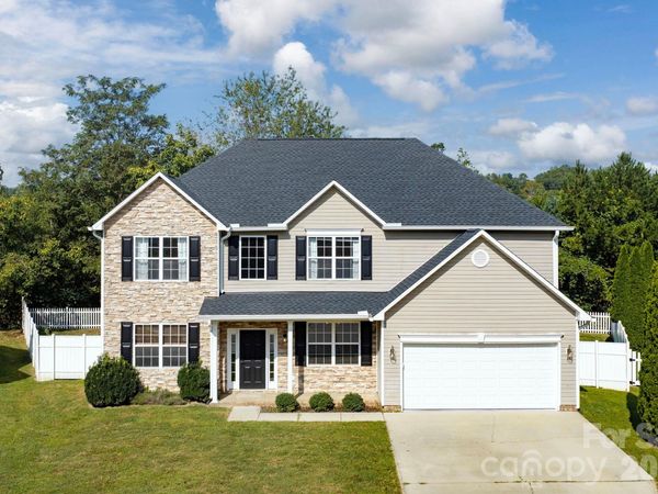 9 Carraway Court , Asheville, NC 28804