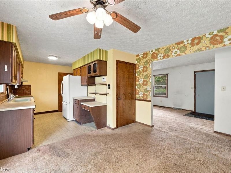 3197 Greenbrier Drive, Norton, OH 44203 Photo 10