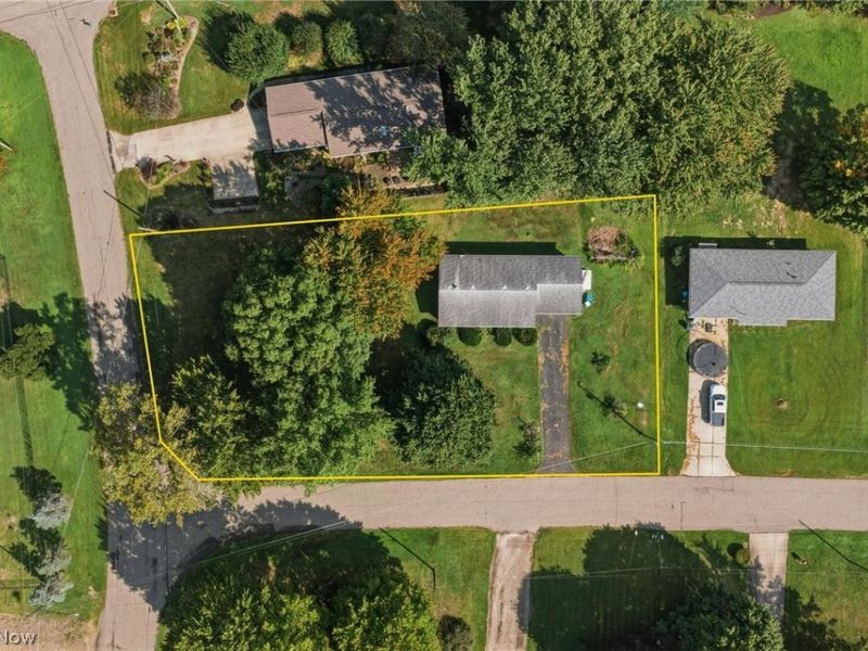 3197 Greenbrier Drive, Norton, OH 44203 Photo 4