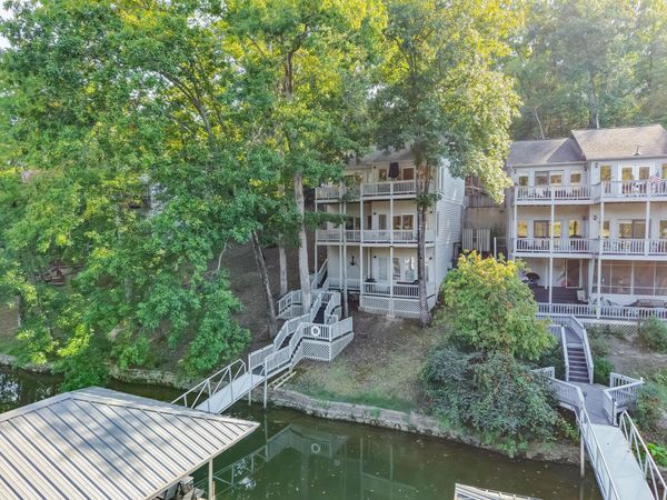 50 Red Oak, Savannah, TN 38372