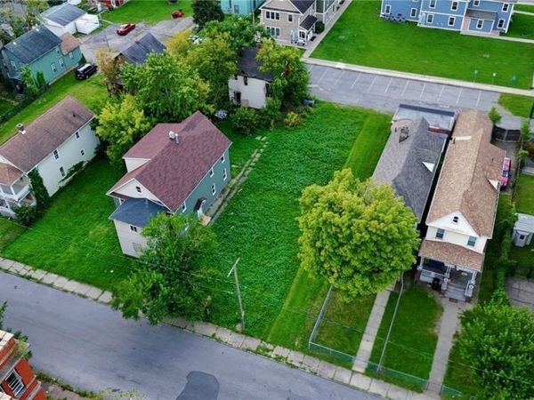 534 6th Street , Niagara Falls, NY 14301
