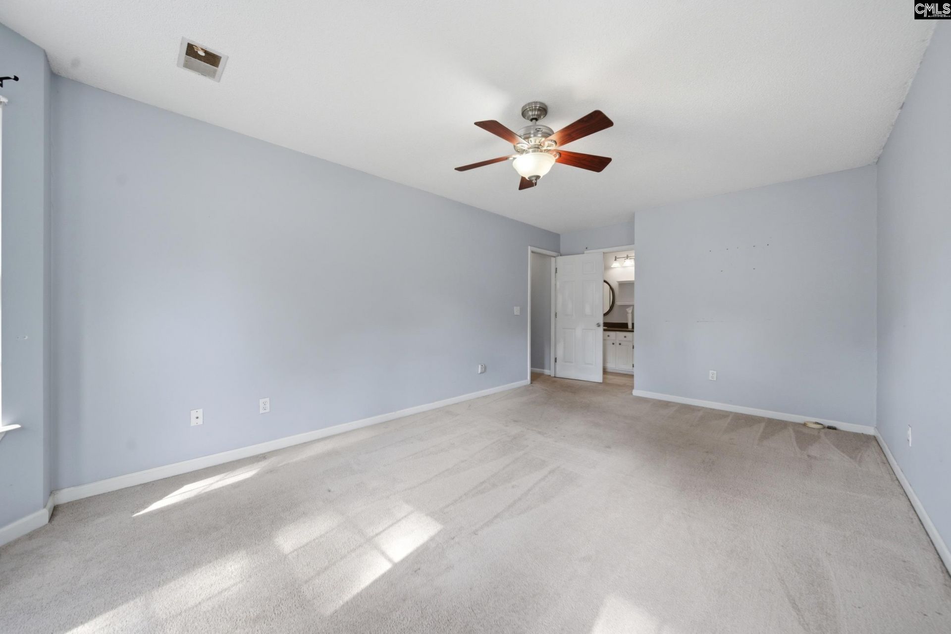 319 Brook Hollow Drive  Photo 11