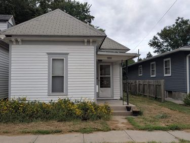 1020 Peach Street, Lincoln, NE 68502