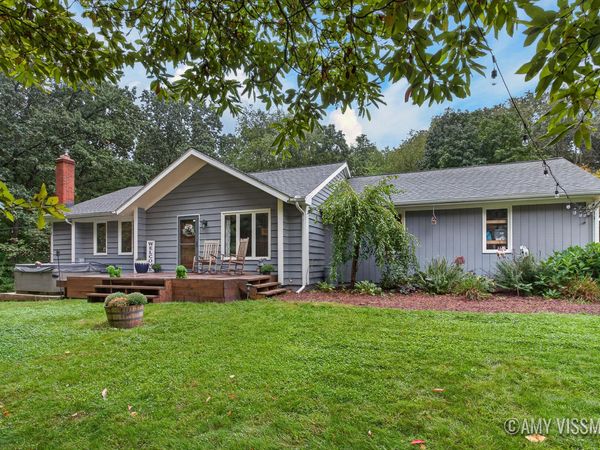 3688 Oak Meadow Lane SE, Lowell, MI 49331