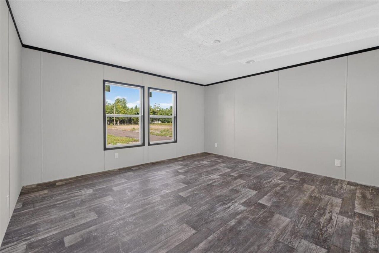 328 Marion Road Photo 34
