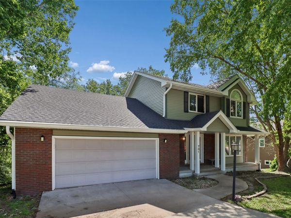 701 SE 61st Street, Pleasant Hill, IA 50327
