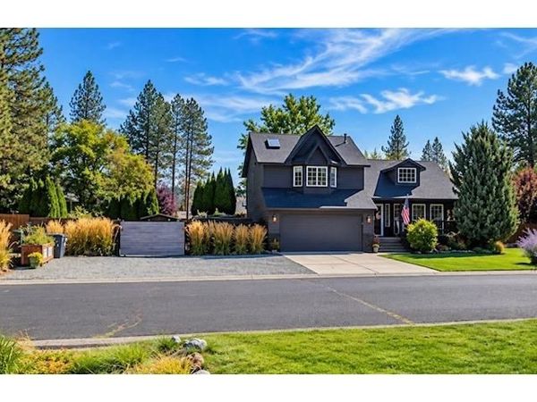 10224 N Parkside Dr, Nine Mile Falls, WA 99026