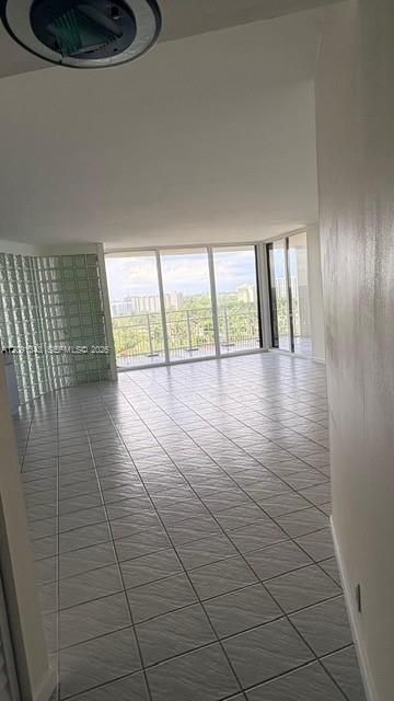 4000 Towerside Ter , Unit 1403, Miami, FL 33138 Photo