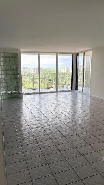 4000 Towerside Ter , Unit 1403, Miami, FL 33138 Photo