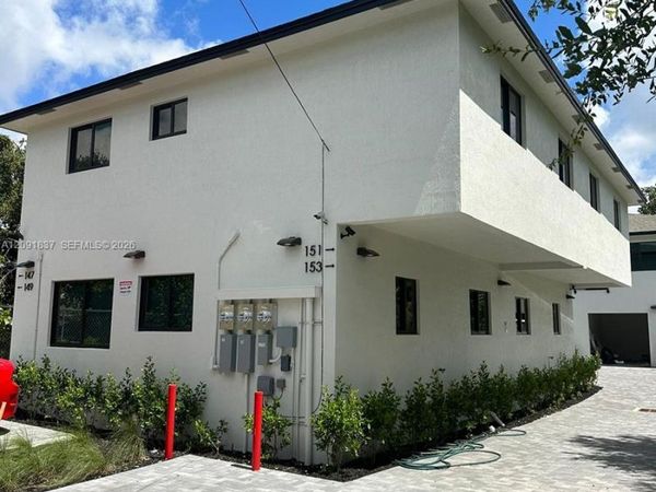 147 NW 61st St , Miami, FL 33127