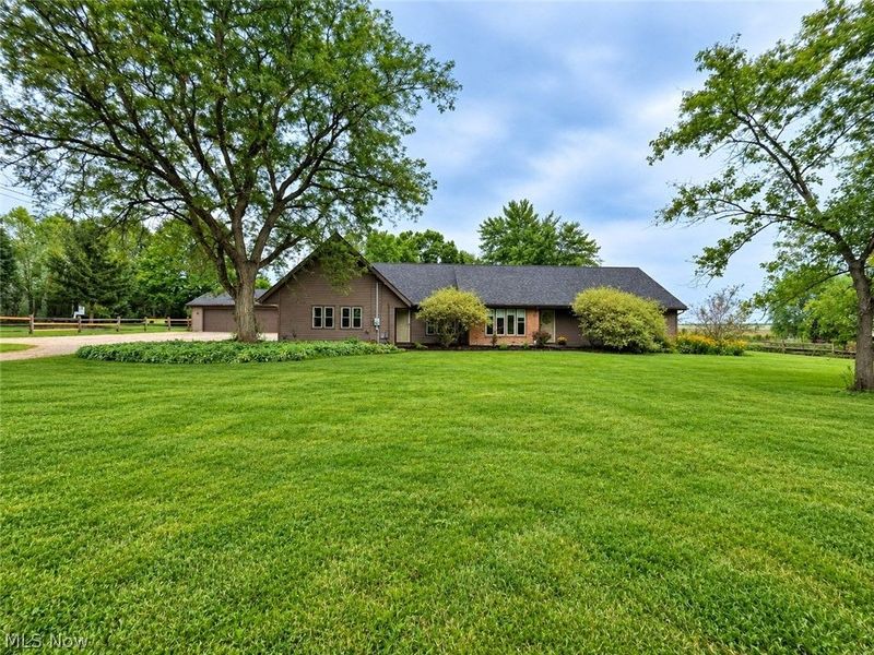 1102 E Garfield Road, Aurora, OH 44202 Photo 1