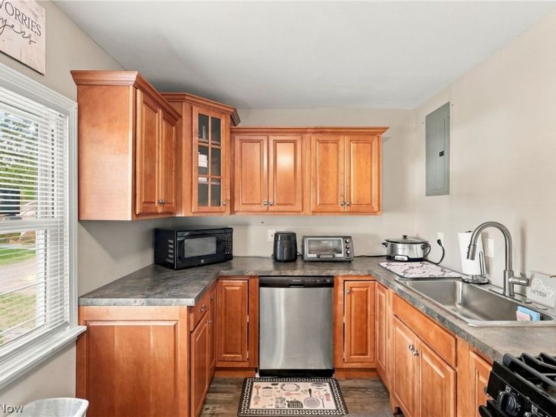 1875 Perth Road, Madison, OH 44057 Photo 6