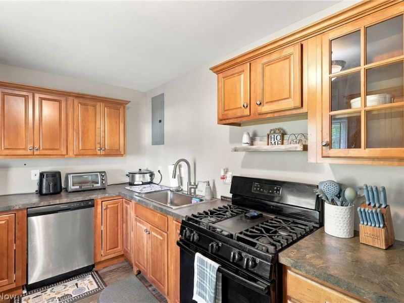 1875 Perth Road, Madison, OH 44057 Photo 8