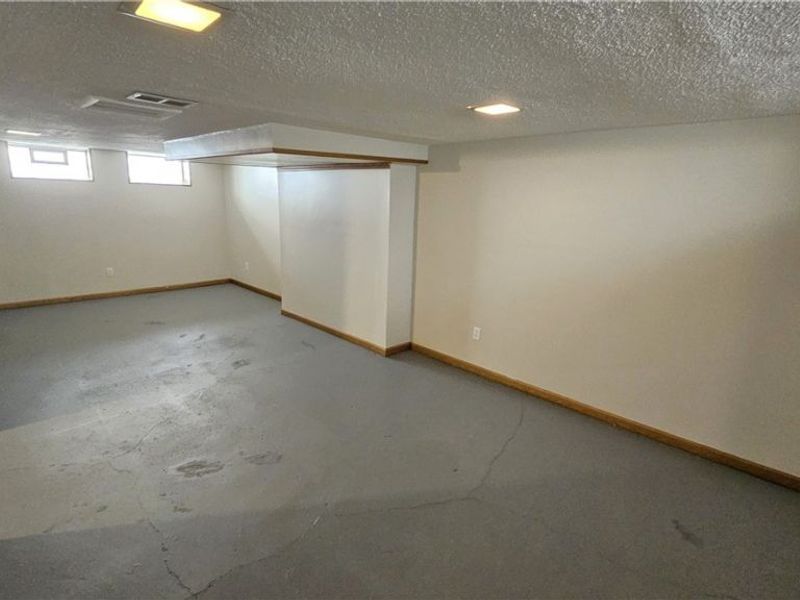 5157 E 113th Street, Garfield Heights, OH 44125 Photo 24
