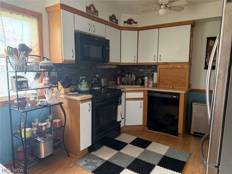 5289 Smith Road, Brook Park, OH 44142 Photo 12