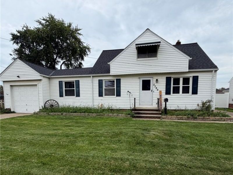 5289 Smith Road, Brook Park, OH 44142 Photo 2