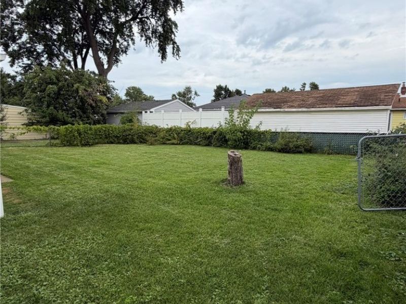 5289 Smith Road, Brook Park, OH 44142 Photo 4