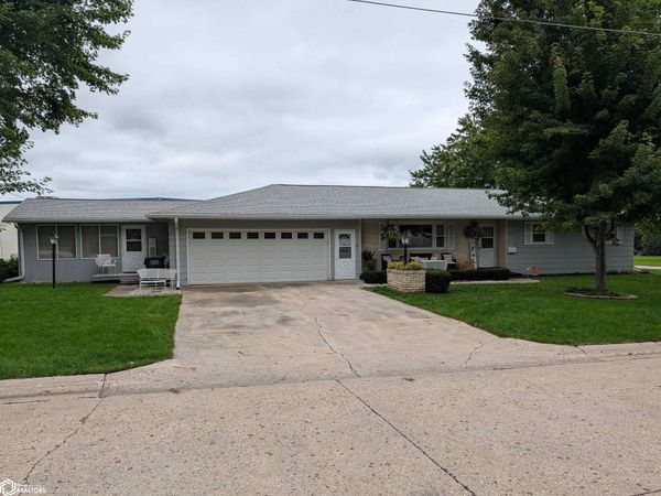 605 Illinois, Ida Grove, IA 51445