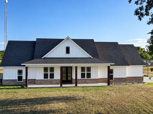 803 Silver Valley, Durant, OK 74701
