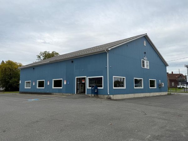 96 State Street , Presque Isle, ME 04769