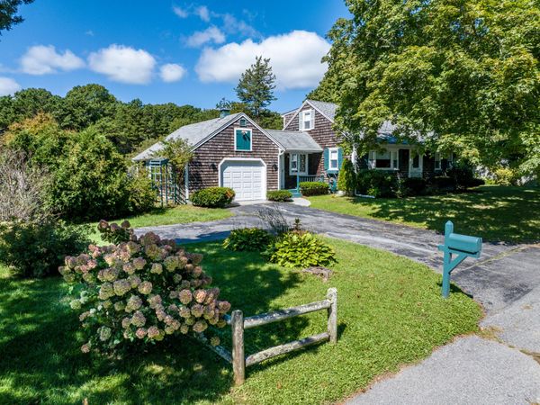 87 Central Avenue, East Falmouth, MA 02536