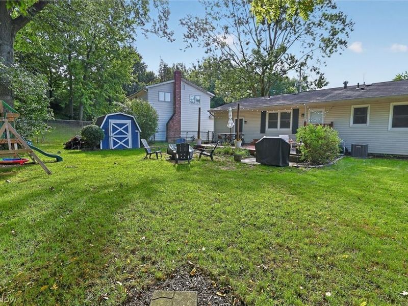 166 Pinewood Drive, Elyria, OH 44035 Photo 30
