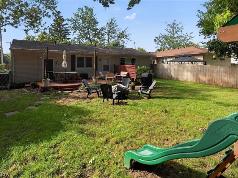 166 Pinewood Drive, Elyria, OH 44035 Photo 31