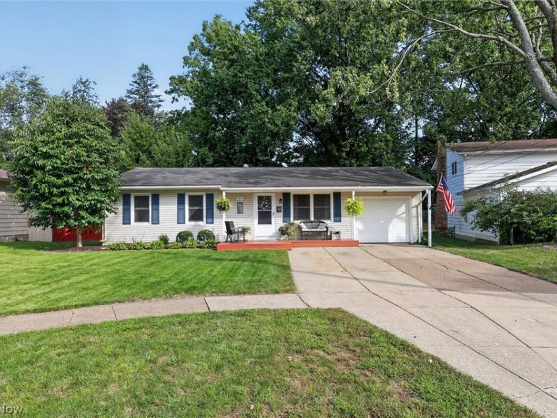 166 Pinewood Drive, Elyria, OH 44035 Photo 5