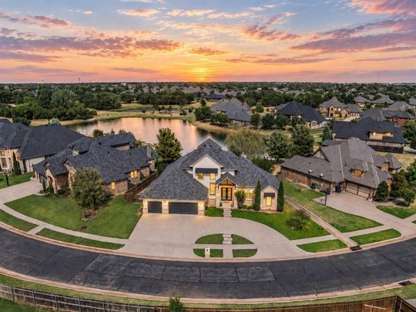 15400 Kestral Park Court, Edmond, OK 73013