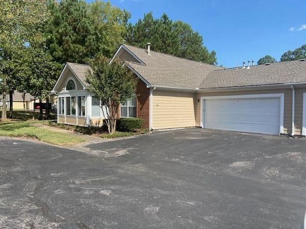 1219 OAK TIMBER CIR, Unit 23, Collierville, TN 38017