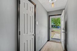 420 Villa Woods Dr.  photo 4