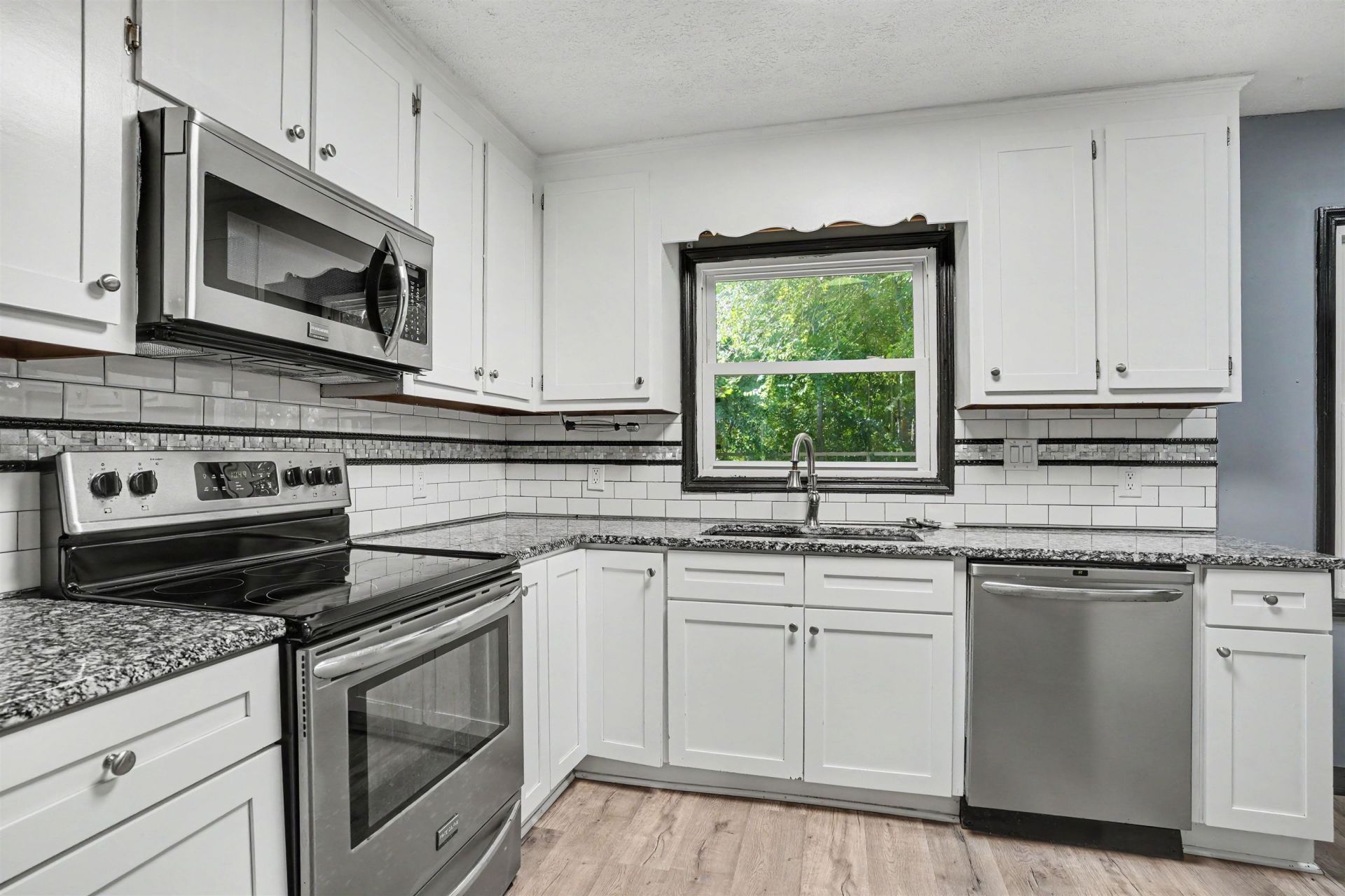 420 Villa Woods Dr.  Photo 24