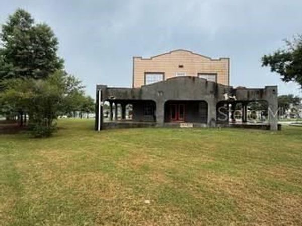 375 W BAY AVENUE, EAGLE LAKE, FL 33839