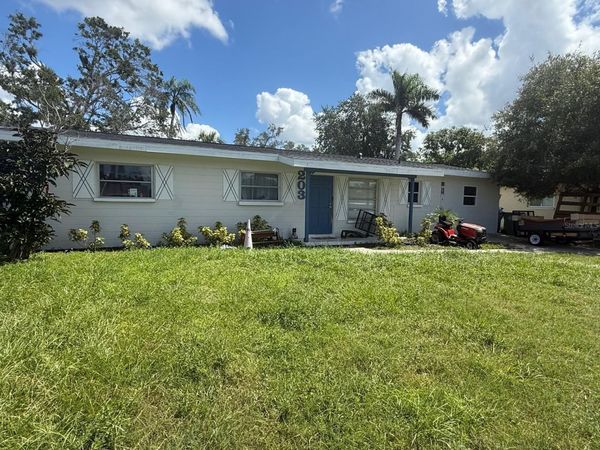 203 22ND STREET NE, BRADENTON, FL 34208