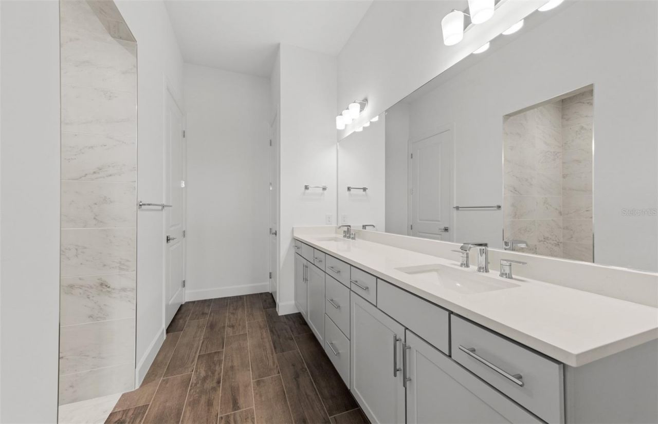 5027 Golden Shore Court , Lakewood Ranch, FL 34211 Photo