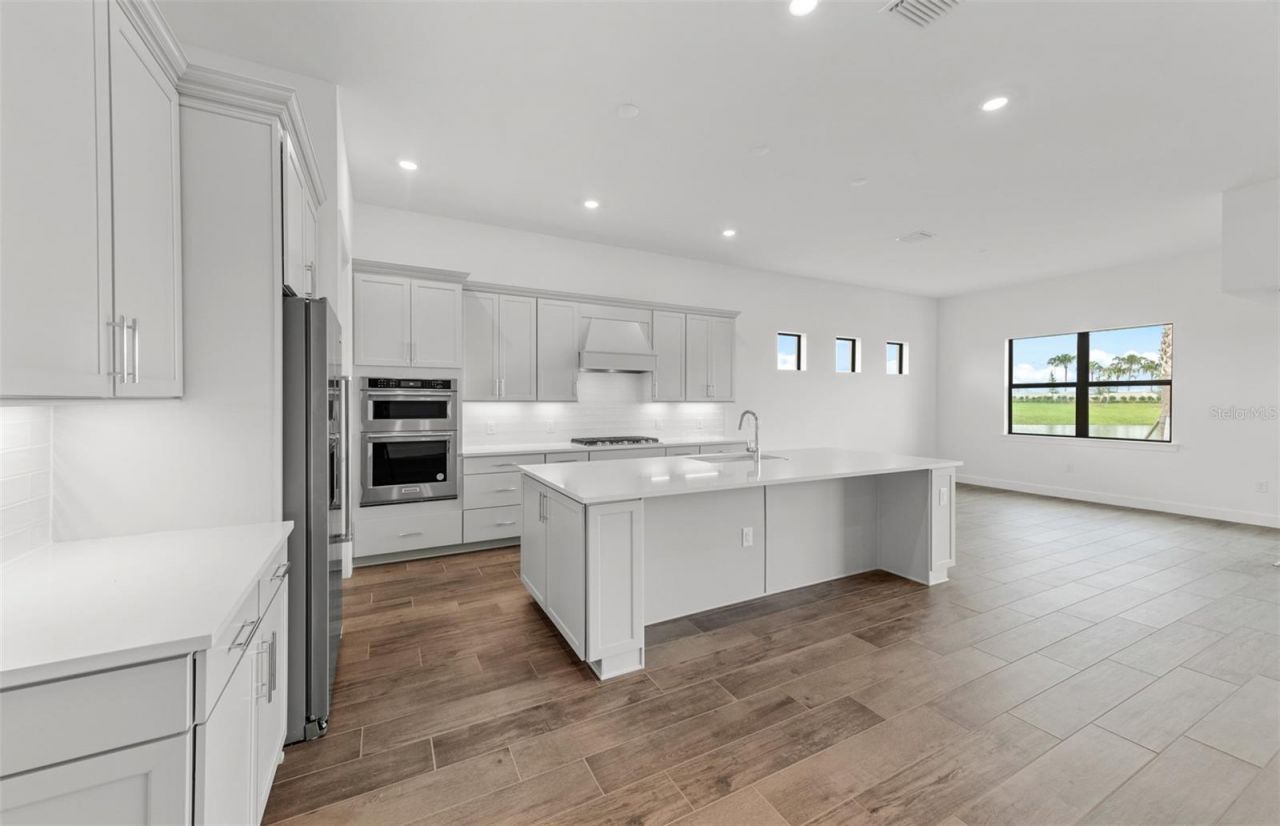 5027 Golden Shore Court , Lakewood Ranch, FL 34211 Photo