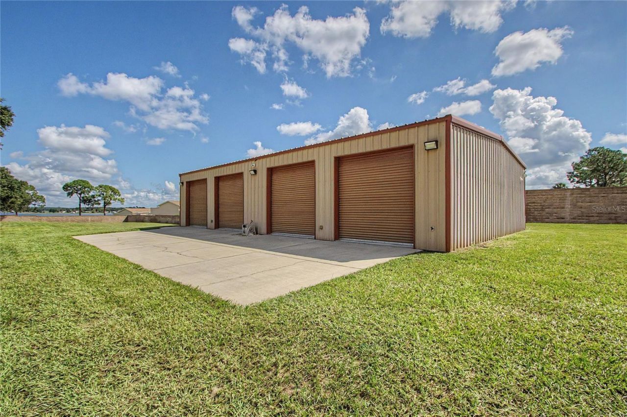 10915 SE Sunset Harbor Road , Summerfield, FL 34491 Photo