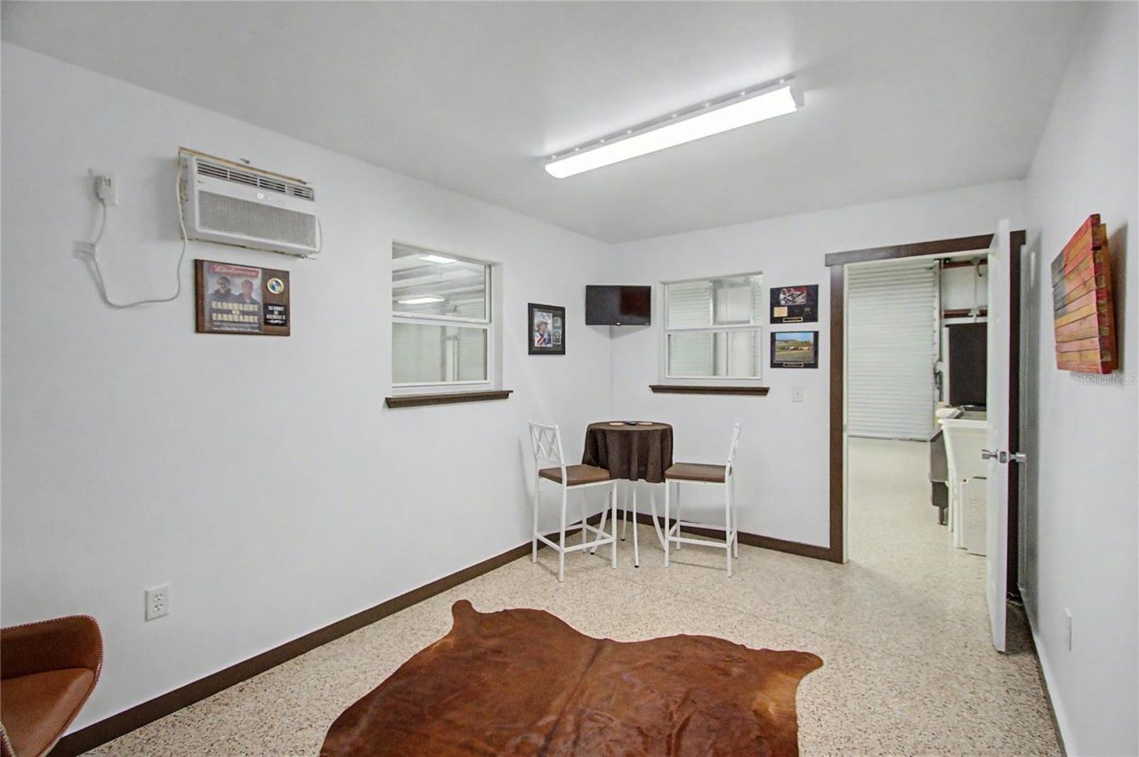 10915 SE Sunset Harbor Road , Summerfield, FL 34491 Photo