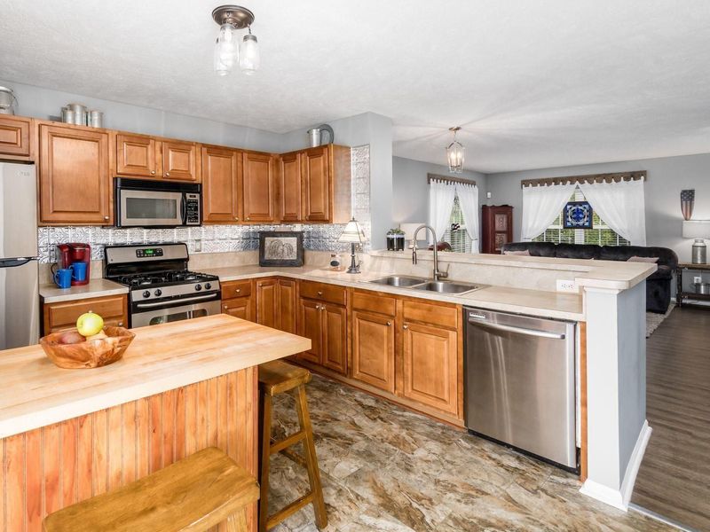 8196 Echo Spring Drive , Westerville, OH 43081 Photo 11