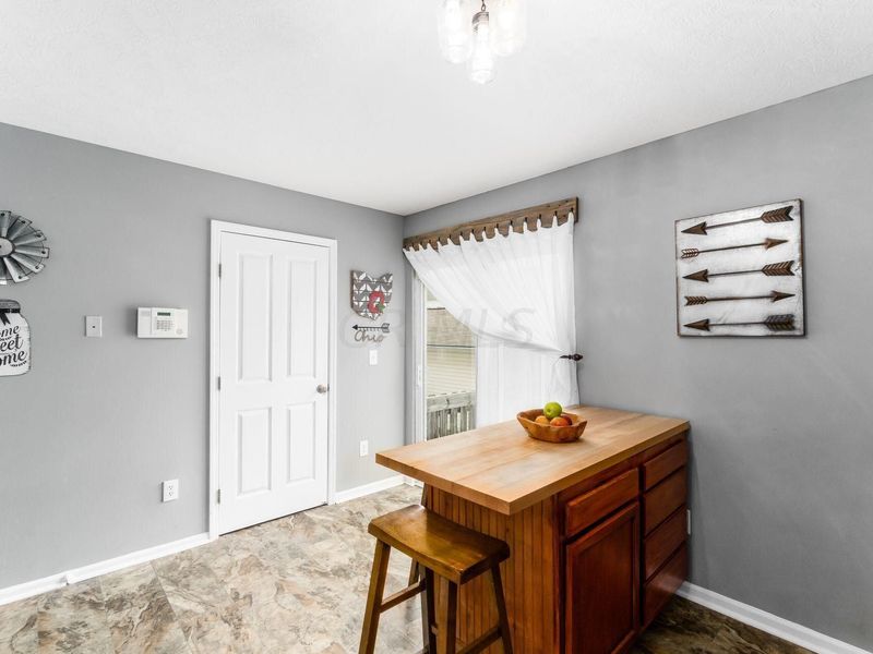 8196 Echo Spring Drive , Westerville, OH 43081 Photo 13