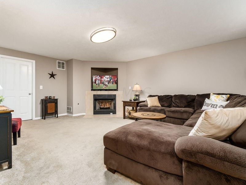 8196 Echo Spring Drive , Westerville, OH 43081 Photo 27