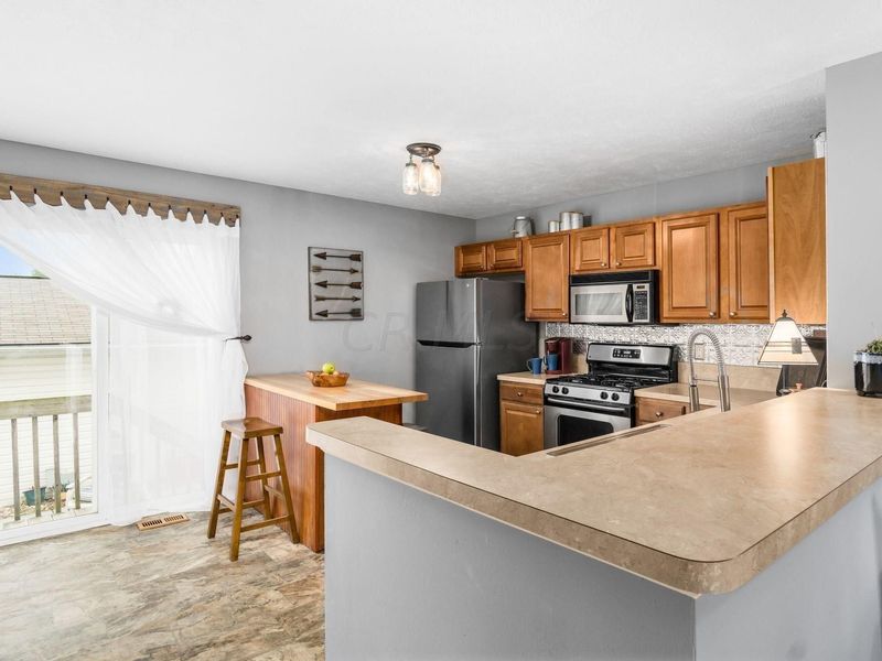 8196 Echo Spring Drive , Westerville, OH 43081 Photo 8